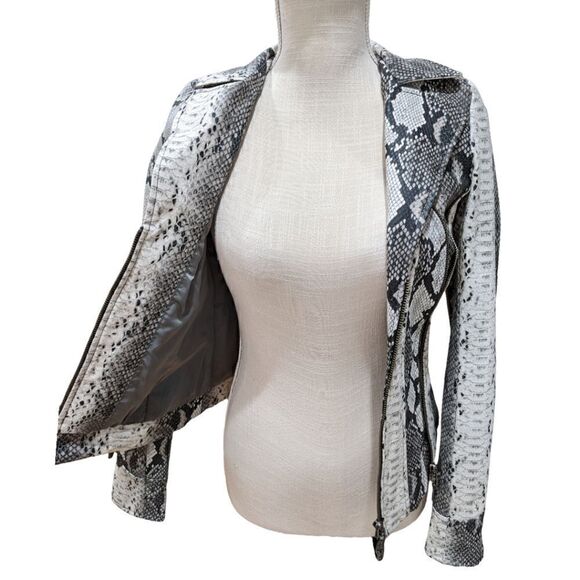NWOT Affliction Women's Faux Snake Print Full Zip Moto Jacket Size XS - Picture 6 of 12